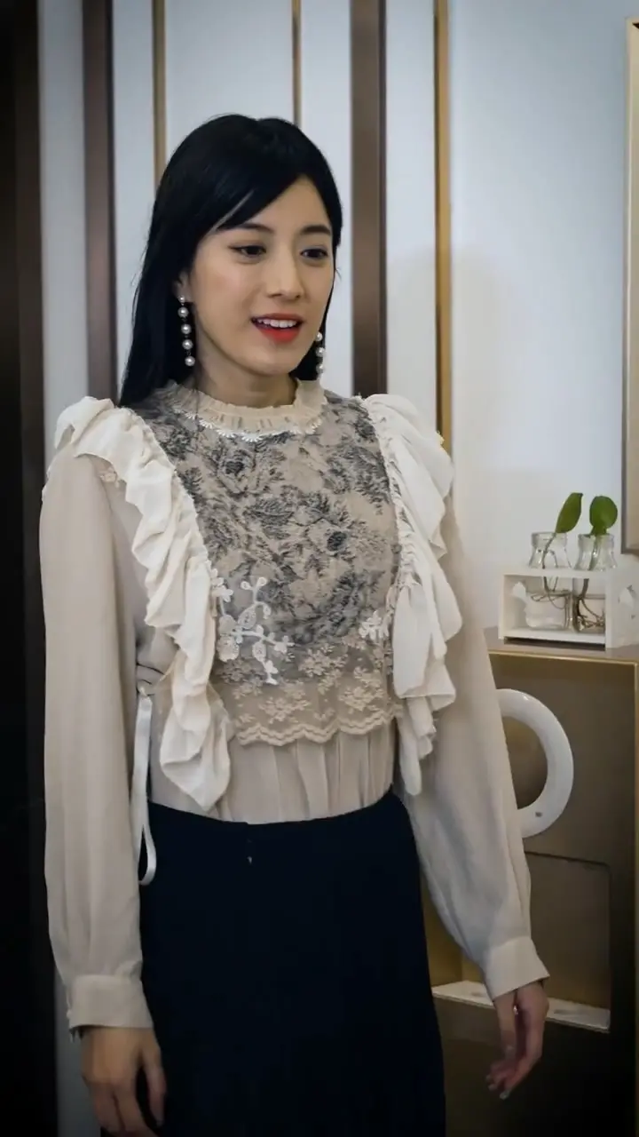 《重生之我是大财阀》:爽文天花板?看小人物如何逆袭成商业巨鳄!